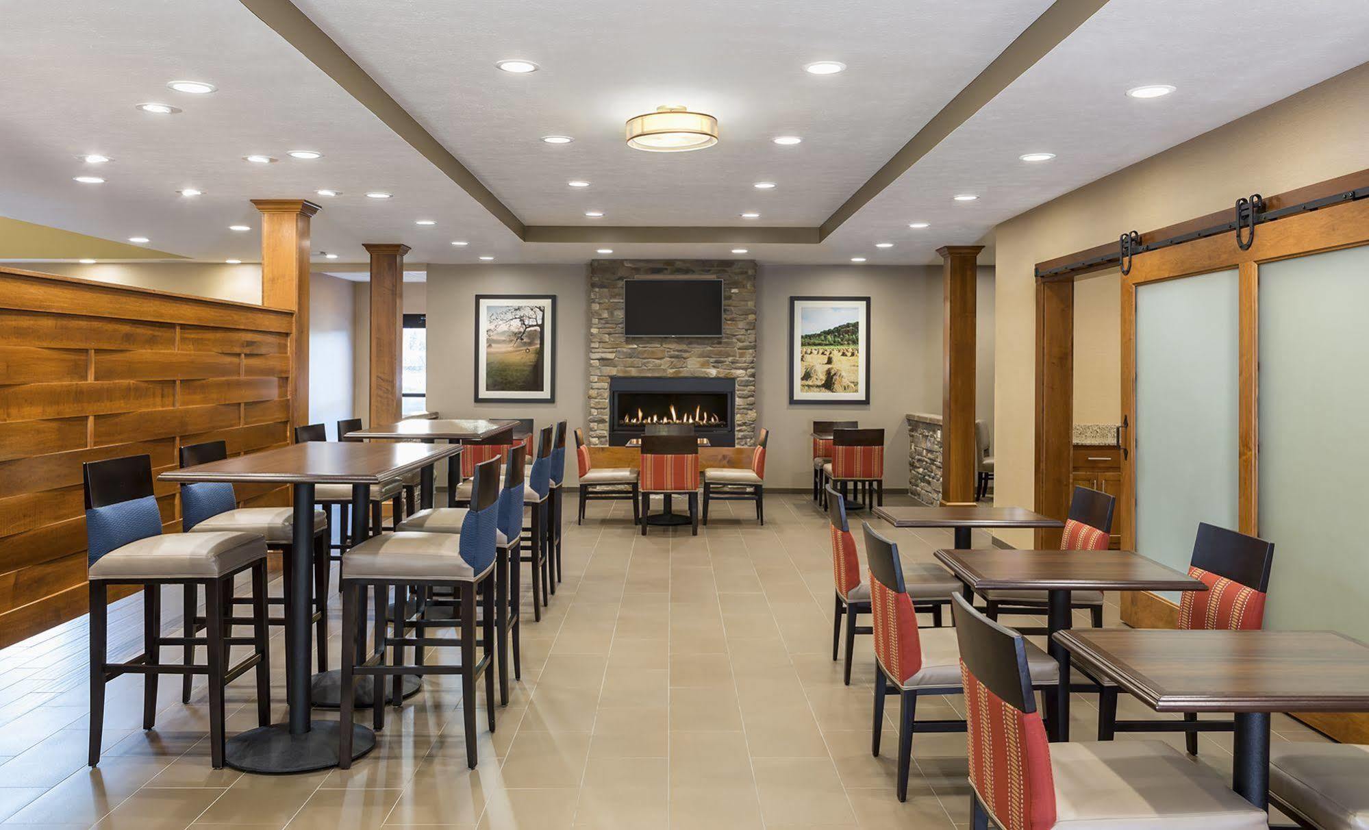 Comfort Suites Hartville-North Canton Uniontown Eksteriør billede